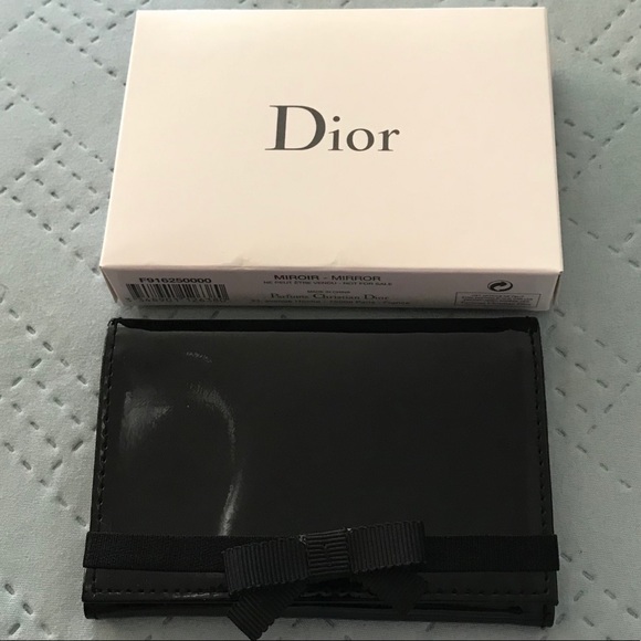 Dior Beauty Makeup Wallet with Mirror - Picture 1 of 6